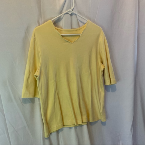 Blair women’s scallop neck pale yellow tshirt w/elbow length sleeves size medium - Picture 3 of 8